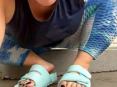 Pretty feet of Amina Marie