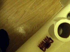Asian teen’s deep thrill on cam