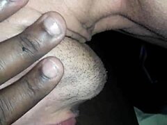 vizinho parrudo deixou mamar no pau enorme agora