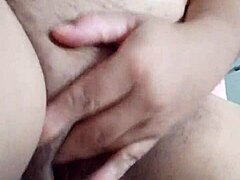 teen moans to quick orgasm in solo