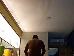 Voyeur’s Amateur Pussy Thrill