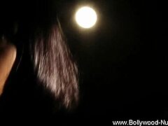 alluring indian babe teases in solo dance