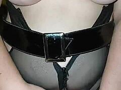 HORNY WOMAN CRAVES ACTION