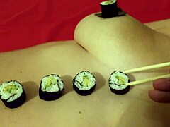 Amateur Nyotaimori's Smooth Curves