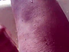 Strawberry Lulu’s pool blowjob with Druffbandit