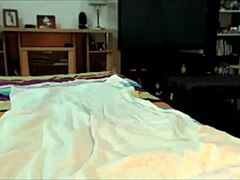 Asian beauty’s daring gaze caught on cam