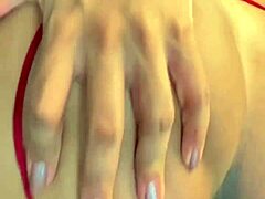 Greluda 18 Anos Gostosa's Tight Lesbian Anal Play