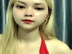 Gai Xinh in Sizzling Moment