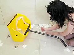 Wild Party Squirting Bliss