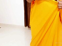 BEAUTIFUL MILF'S BOLD DISPLAY