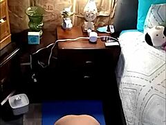 Vee’s Steamy Yoga Masturbation
