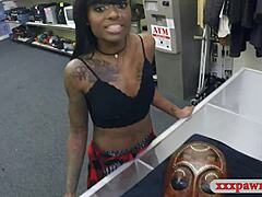 Amateur Babe’s Twat Rammed Hard at Pawnshop