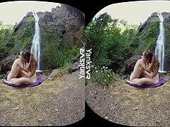 3D VR Lesbian Sierra’s Magic Touch