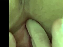 Squirt scene with horny LA girl
