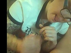 Redhead's sizzling sweet oral treat