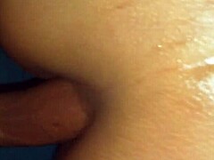 Amateur couple tries anal sex