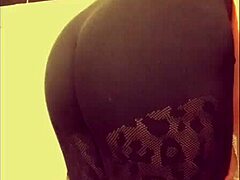 Nafida’s curves tempt your senses