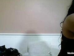 Brunettes' Secret Bedroom Play