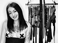 My Nikas BDSM Cum Play