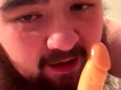 ever seen a young chub ride a dildo?