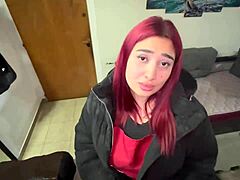 mi suegra me complace mejor que mi novia lamiendo mi verga dura