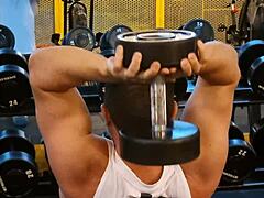 I met this blonde with a swollen pussy at the gym and we had sensual anal sex