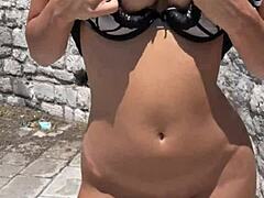 I’m banging this 18yo brunette teen in risky public spots