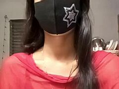 Indian Girl Goes Live for Steamy Sex Video