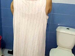 gorgeous desi bhabhi bathing nude in steamy bathroom.