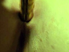 gold toy slippin’ in my ass, feels so damn good