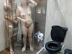so, meio-irmão bangs meia-irmã with big cock in bathroom taboo