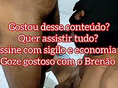 Grande com uma bunda musculosa empinou gostoso pra eu macetar tudo