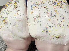 Julie Ginger Spreads Her Fat Ass For Worship