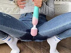 my hot stepmom squirting nonstop?