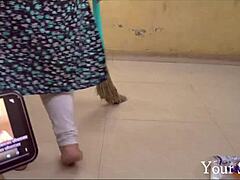 custom video malik ne apni sexy kambali se blowjob karaya with cumshot monster cock close-up mature handjob pov tits