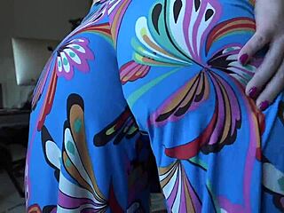 pawg's fierce fetish in blue tights