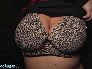 Brunette's Daring Public Clip
