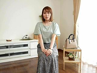 Japanese Housewife Yuna Nishijima's First Raw Shoot