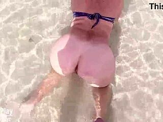 Daring wife pisses on ass at beach
