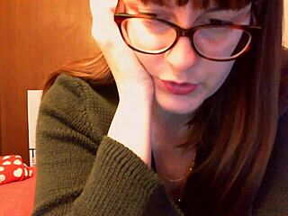 Italian mistress humiliates in library roleplay