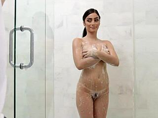 Stepbrother’s taboo bathroom bang with stepsister