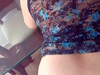 Latina camgirl shows stunning charm