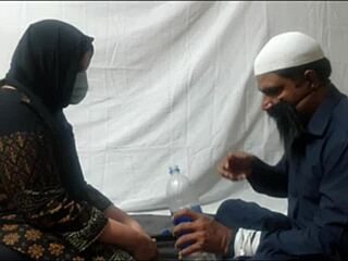 pakistani charmer seduces lady into passion