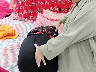 Pakistani Wife’s Teasing Anal on Anniversary
