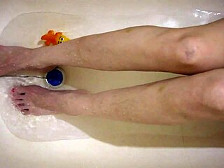 steamy bath with amateur babe