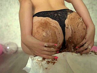 Big Ass Cake Crush In 4K
