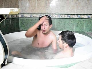Delicious relaxing jacuzzi with amateur kisses