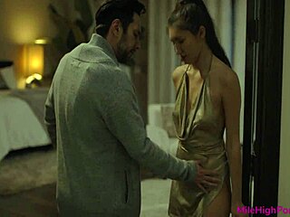 Maya Woulfe’s Teasing Blowjob In Family Favors Scene