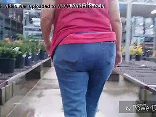 Thick Milf Granny’s Chubby Donk Display