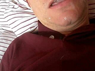 Morning Cum Feeding In Early Hours Before Work